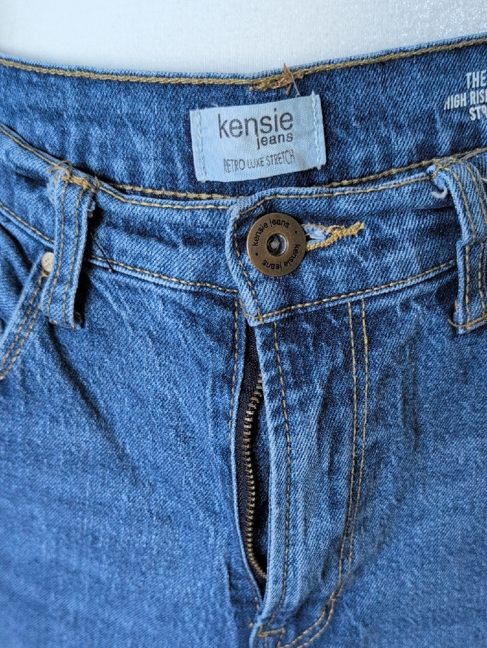 Kensie The Izzy High Rise Relaxed Straight Jeans Size 6 - Picture 6 of 12